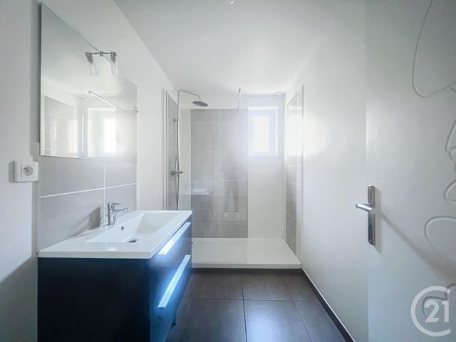 Maison &agrave; louer - 4 pi&egrave;ces - 145 m2 - Lissac - 09 - MIDI-PYRENEES
