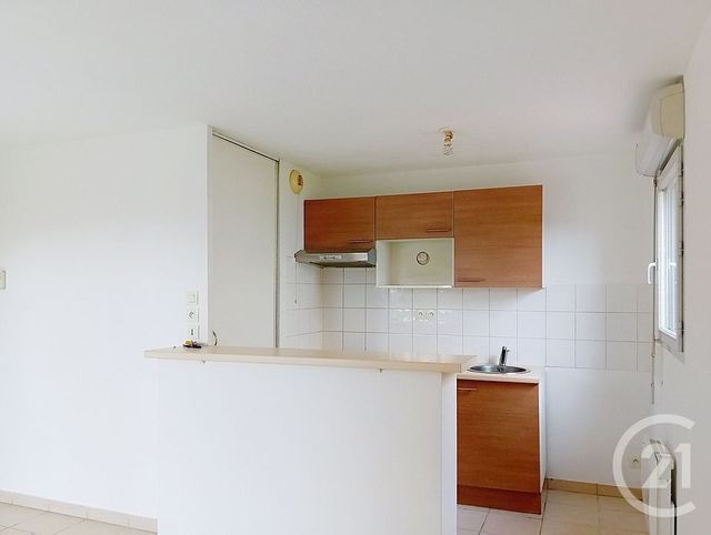 Appartement F2 à louer LONGAGES