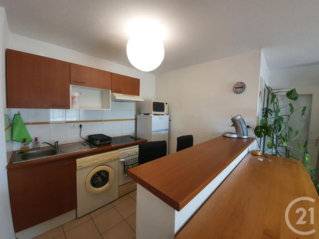 Afficher la photo en grand Appartement T3 à vendre - 3 pièces - 61.0 m2 - SAVERDUN - 09 - MIDI-PYRENEES - Century 21 S.D.I.