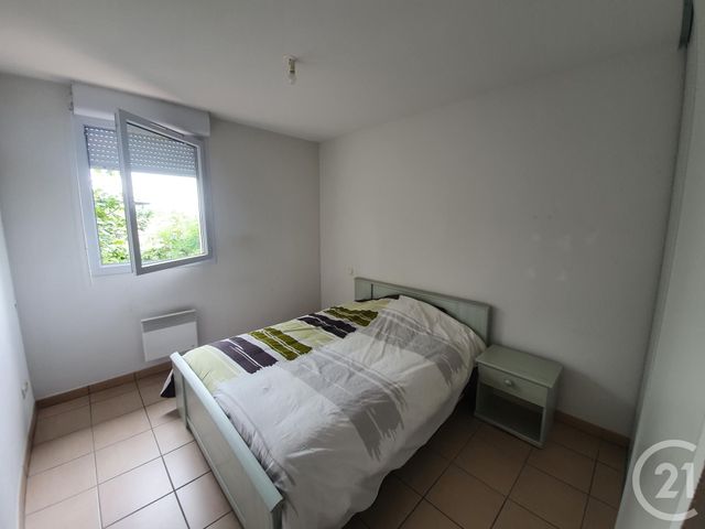 Afficher la photo en grand Appartement T3 à vendre - 3 pièces - 61.0 m2 - SAVERDUN - 09 - MIDI-PYRENEES - Century 21 S.D.I.
