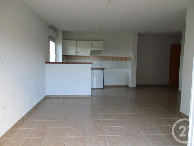 Afficher la photo en grand Appartement T2 à vendre - 2 pièces - 39.63 m2 - PAMIERS - 09 - MIDI-PYRENEES - Century 21 S.D.I.