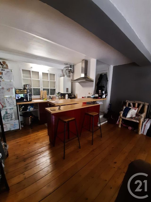 Afficher la photo en grand Appartement F3 à vendre - 3 pièces - 75.0 m2 - PAMIERS - 09 - MIDI-PYRENEES - Century 21 S.D.I.
