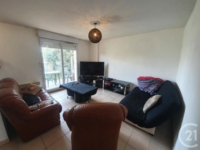 Appartement T2 à vendre - 2 pièces - 42.71 m2 - SAVERDUN - 09 - MIDI-PYRENEES - Century 21 S.D.I. Appartement T2 à vendre - 2 pièces - 42.71 m2 - SAVERDUN - 09 - MIDI-PYRENEES - Century 21 S.D.I.