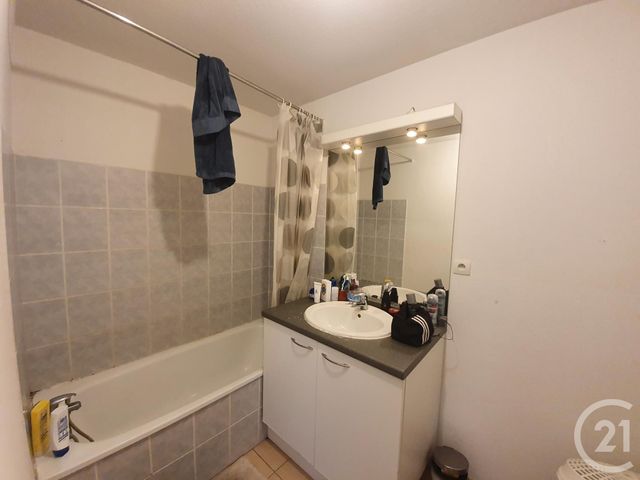 Appartement T2 à vendre - 2 pièces - 42.71 m2 - SAVERDUN - 09 - MIDI-PYRENEES - Century 21 S.D.I. Appartement T2 à vendre - 2 pièces - 42.71 m2 - SAVERDUN - 09 - MIDI-PYRENEES - Century 21 S.D.I.