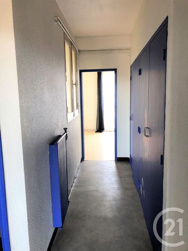 Afficher la photo en grand Appartement F2 à louer - 2 pièces - 40.0 m2 - PAMIERS - 09 - MIDI-PYRENEES - Century 21 S.D.I.