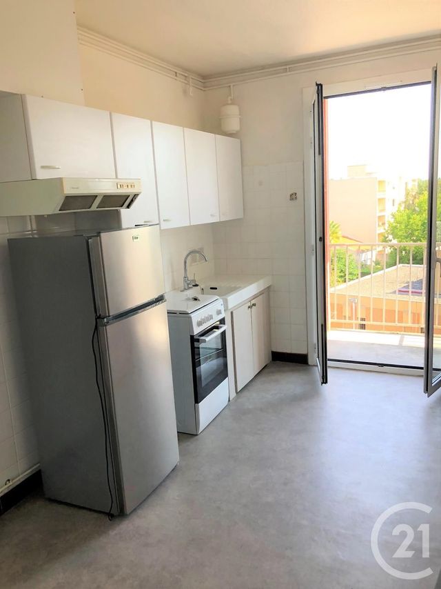 Afficher la photo en grand Appartement F2 à louer - 2 pièces - 40.0 m2 - PAMIERS - 09 - MIDI-PYRENEES - Century 21 S.D.I.