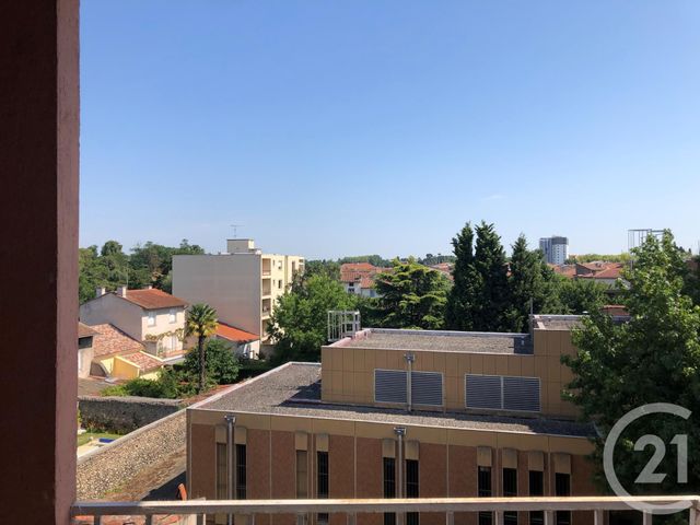 Afficher la photo en grand Appartement F2 à louer - 2 pièces - 40.0 m2 - PAMIERS - 09 - MIDI-PYRENEES - Century 21 S.D.I.