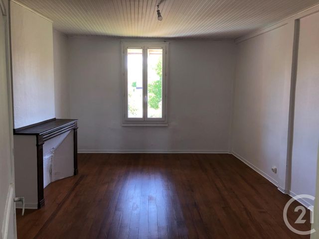 Appartement T4 à louer - 4 pièces - 101.34 m2 - PAMIERS - 09 - MIDI-PYRENEES - Century 21 S.D.I. Appartement T4 à louer - 4 pièces - 101.34 m2 - PAMIERS - 09 - MIDI-PYRENEES - Century 21 S.D.I.