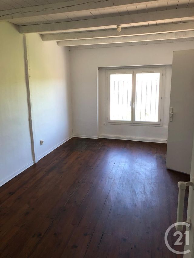 Appartement T4 à louer - 4 pièces - 101.34 m2 - PAMIERS - 09 - MIDI-PYRENEES - Century 21 S.D.I. Appartement T4 à louer - 4 pièces - 101.34 m2 - PAMIERS - 09 - MIDI-PYRENEES - Century 21 S.D.I.
