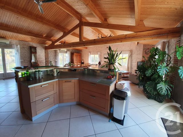 Afficher la photo en grand maison à vendre - 5 pièces - 294.0 m2 - MONTEGUT PLANTAUREL - 09 - MIDI-PYRENEES - Century 21 S.D.I.