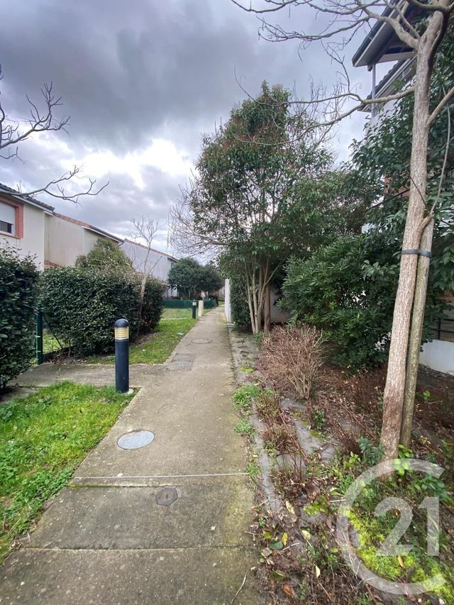 Appartement F2 à vendre - 2 pièces - 44.95 m2 - MAZERES - 09 - MIDI-PYRENEES - Century 21 S.D.I. Appartement F2 à vendre - 2 pièces - 44.95 m2 - MAZERES - 09 - MIDI-PYRENEES - Century 21 S.D.I.