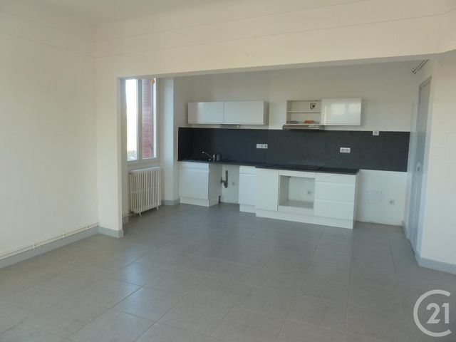 Afficher la photo en grand immeuble à vendre - 213.0 m2 - PAMIERS - 09 - MIDI-PYRENEES - Century 21 S.D.I.