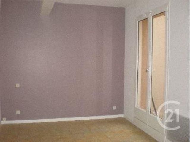 Afficher la photo en grand Appartement F2 à louer - 2 pièces - 60.0 m2 - PAMIERS - 09 - MIDI-PYRENEES - Century 21 S.D.I.