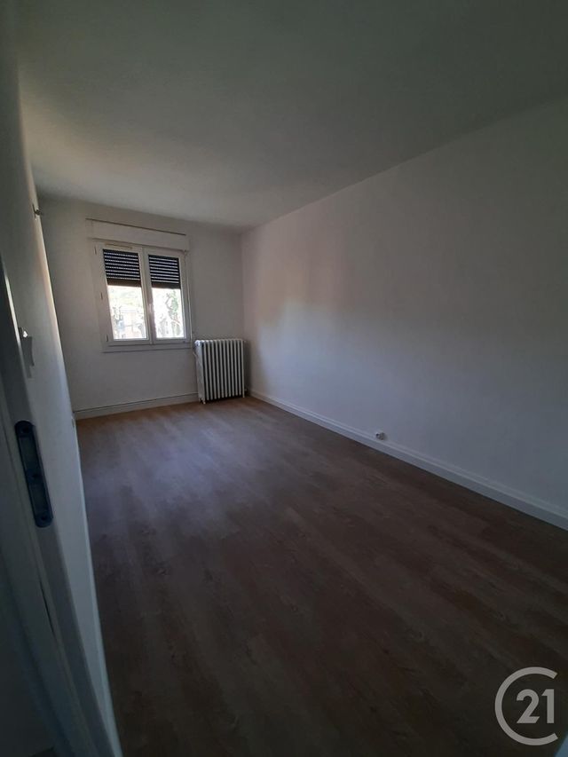 Afficher la photo en grand Appartement T4 à vendre - 4 pièces - 90.0 m2 - PAMIERS - 09 - MIDI-PYRENEES - Century 21 S.D.I.