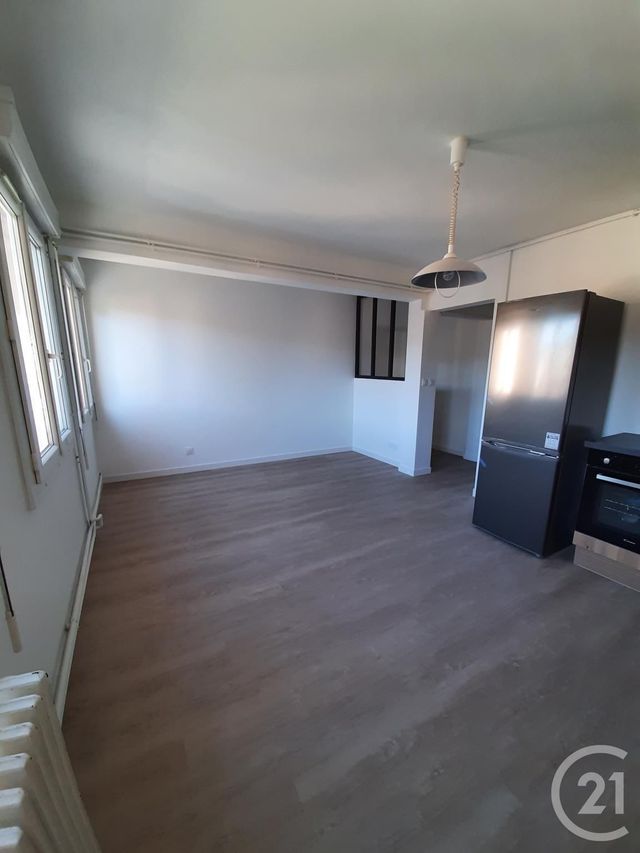 Afficher la photo en grand Appartement T4 à vendre - 4 pièces - 90.0 m2 - PAMIERS - 09 - MIDI-PYRENEES - Century 21 S.D.I.