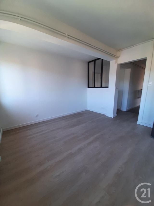 Afficher la photo en grand Appartement T4 à vendre - 4 pièces - 90.0 m2 - PAMIERS - 09 - MIDI-PYRENEES - Century 21 S.D.I.