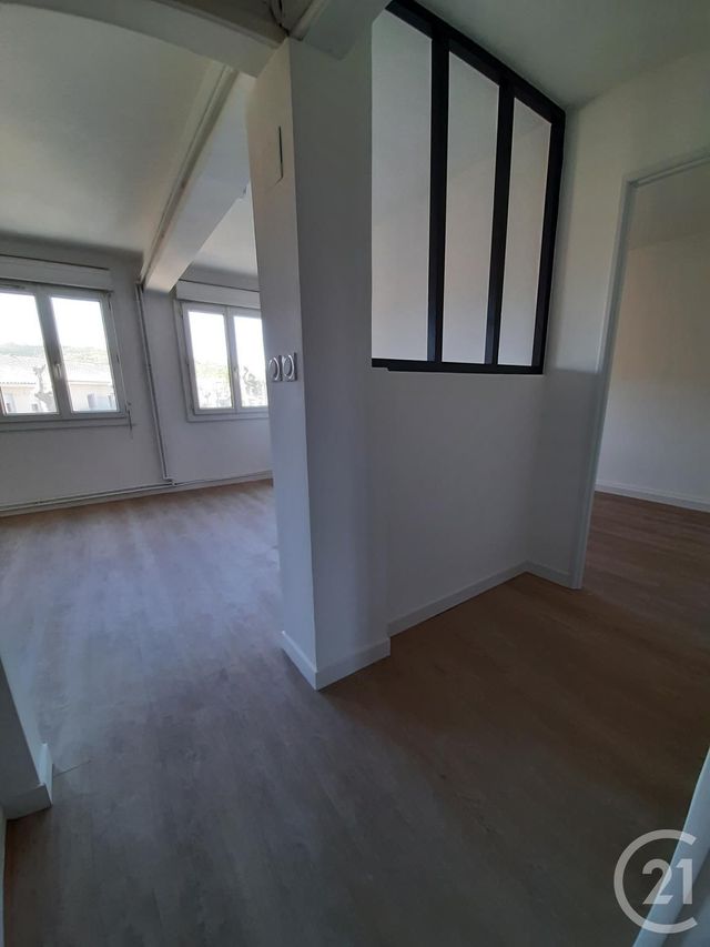 Afficher la photo en grand Appartement T4 à vendre - 4 pièces - 90.0 m2 - PAMIERS - 09 - MIDI-PYRENEES - Century 21 S.D.I.