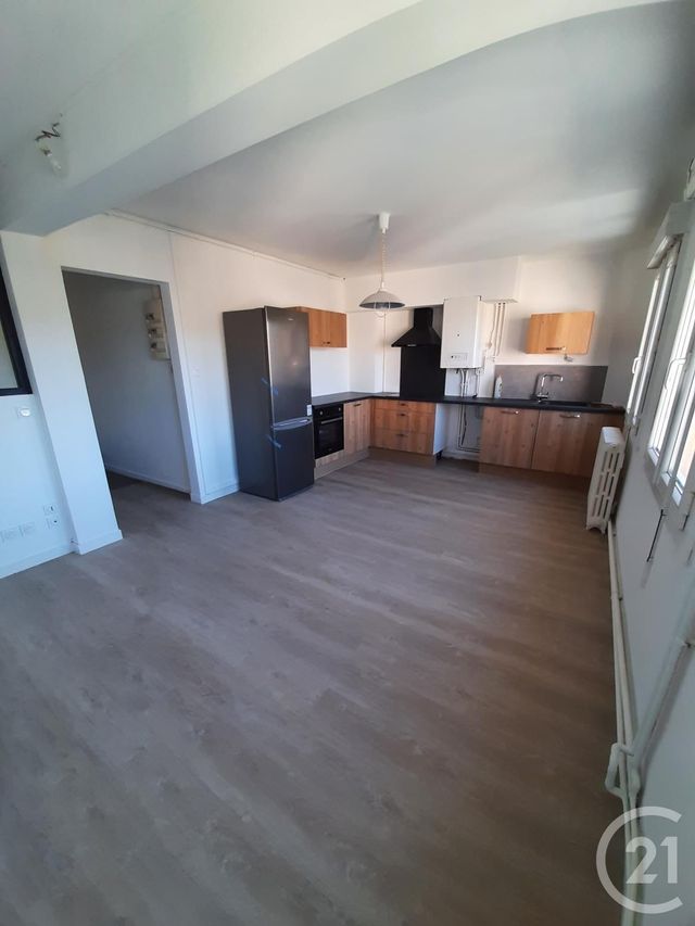 Afficher la photo en grand Appartement T4 à vendre - 4 pièces - 90.0 m2 - PAMIERS - 09 - MIDI-PYRENEES - Century 21 S.D.I.