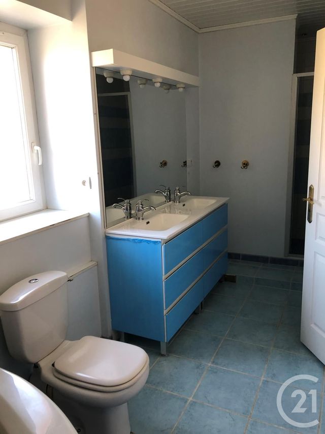 maison à louer - 7 pièces - 183.33 m2 - ST AMADOU - 09 - MIDI-PYRENEES - Century 21 S.D.I. maison à louer - 7 pièces - 183.33 m2 - ST AMADOU - 09 - MIDI-PYRENEES - Century 21 S.D.I.
