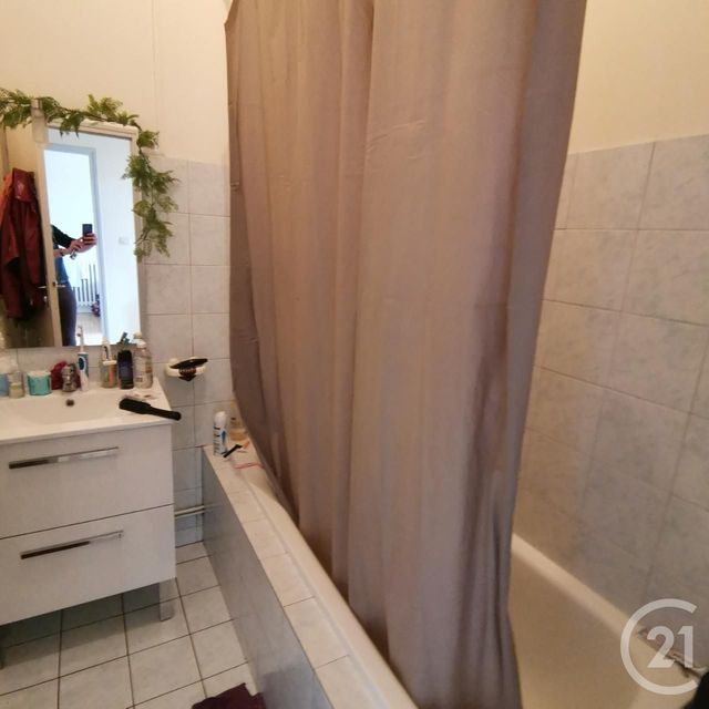 Afficher la photo en grand Appartement F2 à vendre - 2 pièces - 42.15 m2 - PAMIERS - 09 - MIDI-PYRENEES - Century 21 S.D.I.