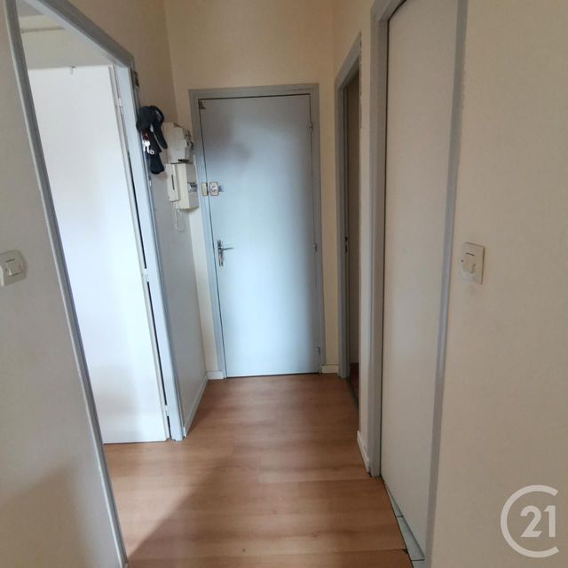 Afficher la photo en grand Appartement F2 à vendre - 2 pièces - 42.15 m2 - PAMIERS - 09 - MIDI-PYRENEES - Century 21 S.D.I.