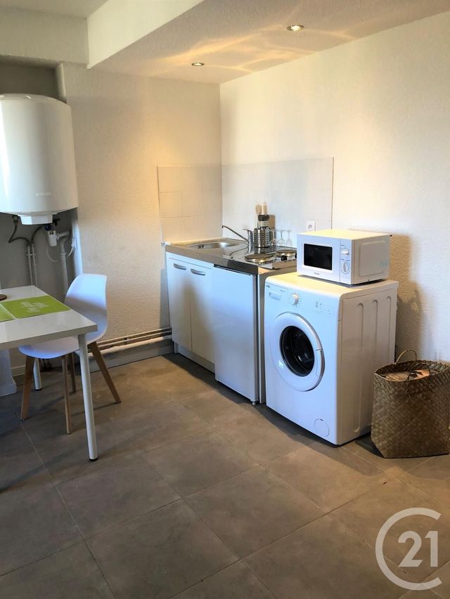 Appartement T1 à louer - 1 pièce - 30.88 m2 - PAMIERS - 09 - MIDI-PYRENEES - Century 21 S.D.I. Appartement T1 à louer - 1 pièce - 30.88 m2 - PAMIERS - 09 - MIDI-PYRENEES - Century 21 S.D.I.