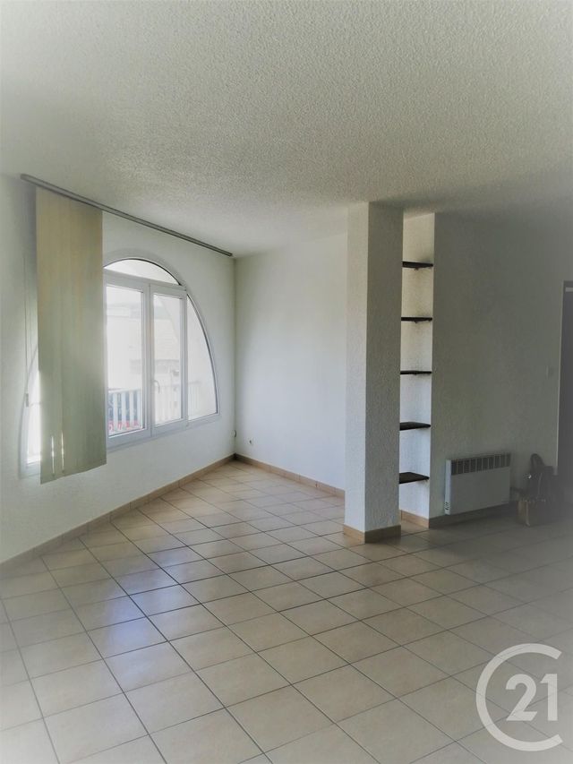 Appartement à louer - 2 pièces - 30.0 m2 - PAMIERS - 09 - MIDI-PYRENEES - Century 21 S.D.I. Appartement à louer - 2 pièces - 30.0 m2 - PAMIERS - 09 - MIDI-PYRENEES - Century 21 S.D.I.