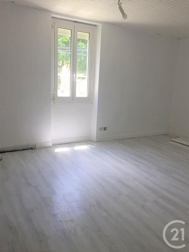 maison à louer - 4 pièces - 136.74 m2 - ST JEAN DU FALGA - 09 - MIDI-PYRENEES - Century 21 S.D.I. maison à louer - 4 pièces - 136.74 m2 - ST JEAN DU FALGA - 09 - MIDI-PYRENEES - Century 21 S.D.I.
