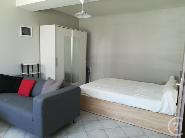 Appartement F1 à louer - 1 pièce - 25.0 m2 - PAMIERS - 09 - MIDI-PYRENEES - Century 21 S.D.I. Appartement F1 à louer - 1 pièce - 25.0 m2 - PAMIERS - 09 - MIDI-PYRENEES - Century 21 S.D.I.
