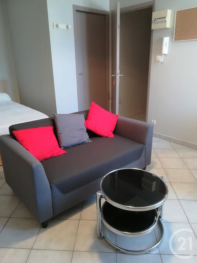 Appartement F1 à louer - 1 pièce - 25.0 m2 - PAMIERS - 09 - MIDI-PYRENEES - Century 21 S.D.I. Appartement F1 à louer - 1 pièce - 25.0 m2 - PAMIERS - 09 - MIDI-PYRENEES - Century 21 S.D.I.