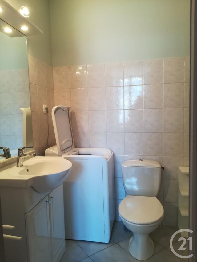 Appartement F1 à louer - 1 pièce - 25.0 m2 - PAMIERS - 09 - MIDI-PYRENEES - Century 21 S.D.I. Appartement F1 à louer - 1 pièce - 25.0 m2 - PAMIERS - 09 - MIDI-PYRENEES - Century 21 S.D.I.