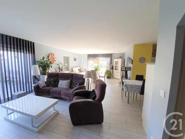 maison à louer - 5 pièces - 127.0 m2 - PAMIERS - 09 - MIDI-PYRENEES - Century 21 S.D.I. maison à louer - 5 pièces - 127.0 m2 - PAMIERS - 09 - MIDI-PYRENEES - Century 21 S.D.I.