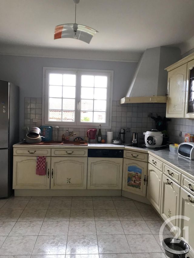 maison à louer - 4 pièces - 127.0 m2 - LA TOUR DU CRIEU - 09 - MIDI-PYRENEES - Century 21 S.D.I. maison à louer - 4 pièces - 127.0 m2 - LA TOUR DU CRIEU - 09 - MIDI-PYRENEES - Century 21 S.D.I.
