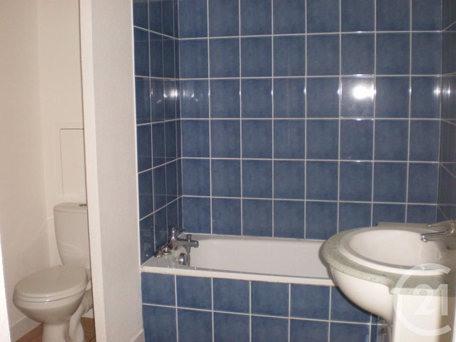 Afficher la photo en grand Appartement F2 à louer - 2 pièces - 38.0 m2 - SAVERDUN - 09 - MIDI-PYRENEES - Century 21 S.D.I.