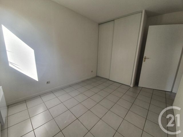 Afficher la photo en grand Appartement F4 à vendre - 4 pièces - 71.83 m2 - PAMIERS - 09 - MIDI-PYRENEES - Century 21 S.D.I.