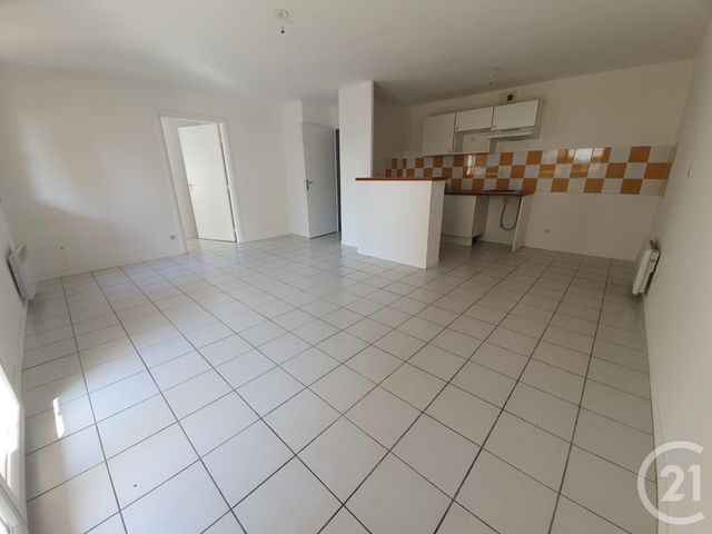 Afficher la photo en grand Appartement F4 à vendre - 4 pièces - 71.83 m2 - PAMIERS - 09 - MIDI-PYRENEES - Century 21 S.D.I.
