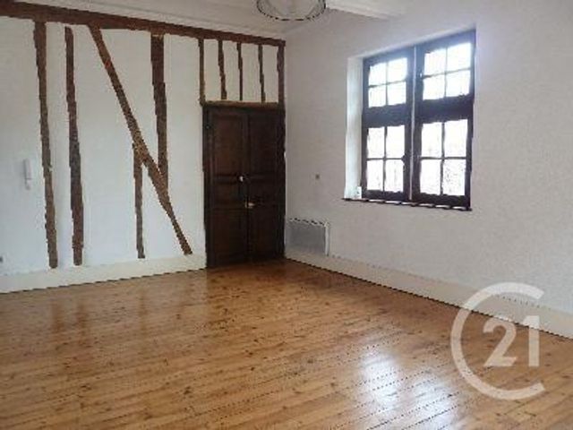 Afficher la photo en grand Appartement F2 à louer - 2 pièces - 60.0 m2 - PAMIERS - 09 - MIDI-PYRENEES - Century 21 S.D.I.