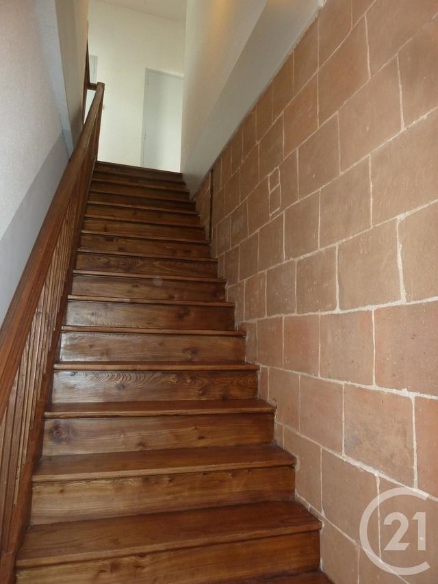 Afficher la photo en grand Appartement F2 à louer - 2 pièces - 60.0 m2 - PAMIERS - 09 - MIDI-PYRENEES - Century 21 S.D.I.