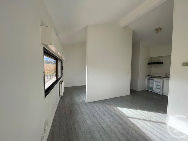 Appartement F1 à louer - 1 pièce - 35.0 m2 - FOIX - 09 - MIDI-PYRENEES - Century 21 S.D.I.
