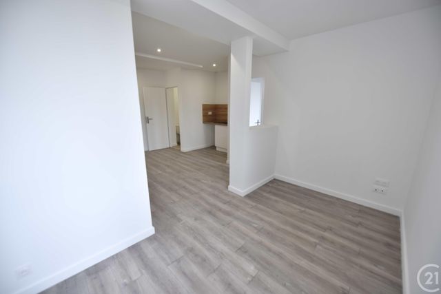 Appartement T2 à louer - 2 pièces - 37.0 m2 - PAMIERS - 09 - MIDI-PYRENEES - Century 21 S.D.I.