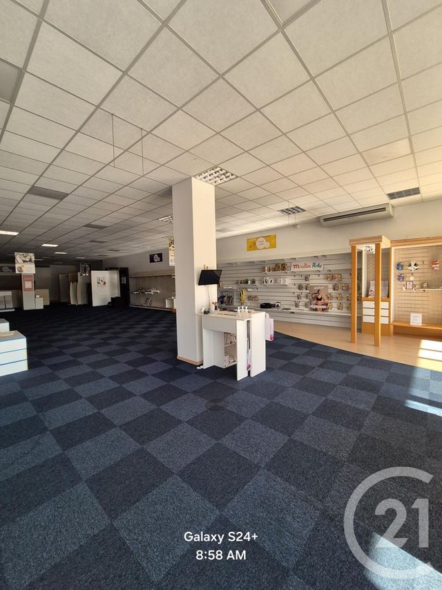 Commerce à louer - 550 m2 - 09 - MIDI-PYRENEES
