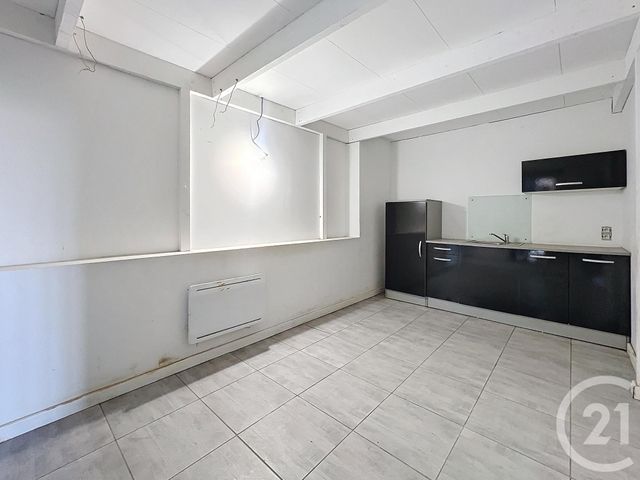 Appartement à louer - 2 pièces - 92 m2 - Pamiers - 09 - MIDI-PYRENEES