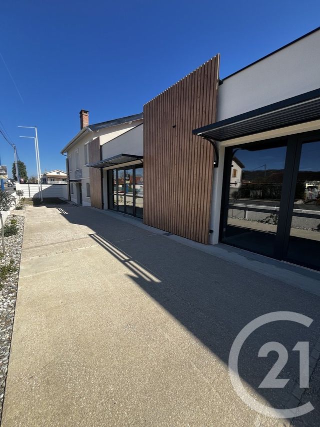 Maison à louer ST JEAN DU FALGA