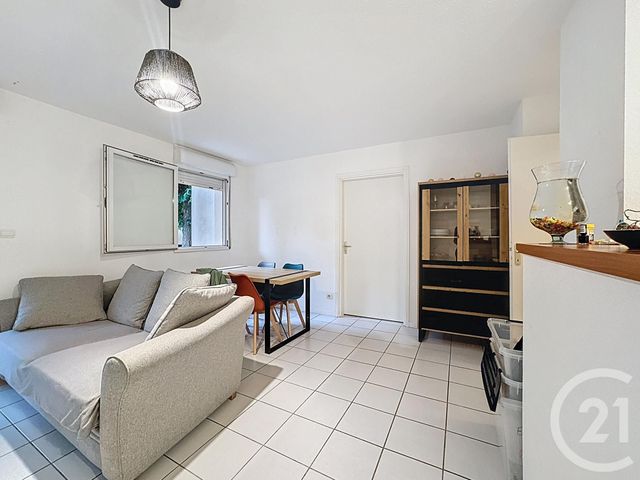 Appartement F4 à vendre - 4 pièces - 75 m2 - Pamiers - 09 - MIDI-PYRENEES