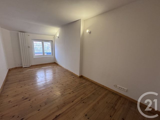 Maison &agrave; louer - 4 pi&egrave;ces - 141,34 m2 - Montaut - 09 - MIDI-PYRENEES