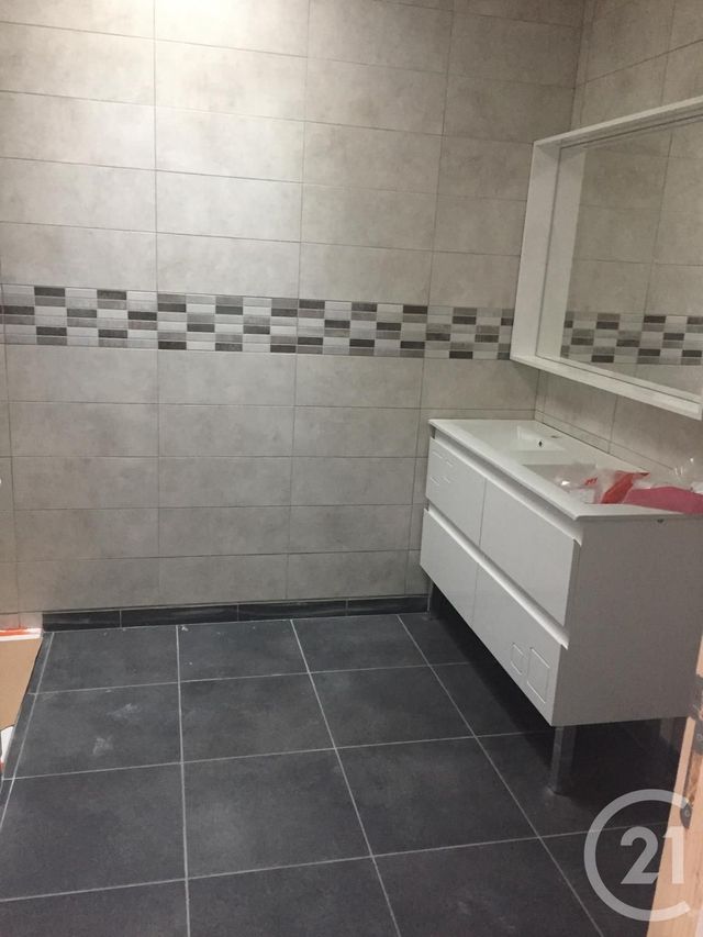 Maison &agrave; louer - 4 pi&egrave;ces - 94,72 m2 - La Tour Du Crieu - 09 - MIDI-PYRENEES