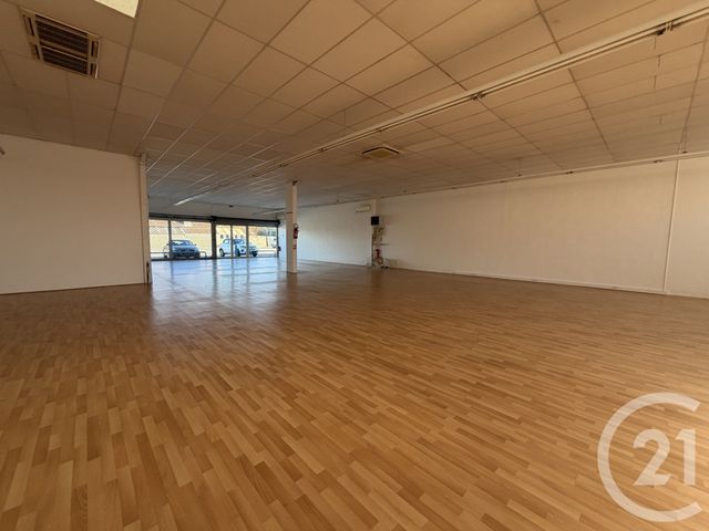 Maison &agrave; louer - 1 pi&egrave;ce - 350 m2 - St Jean Du Falga - 09 - MIDI-PYRENEES