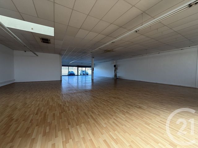 Maison &agrave; louer - 1 pi&egrave;ce - 350 m2 - St Jean Du Falga - 09 - MIDI-PYRENEES