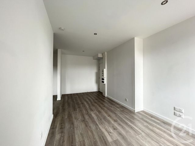 Appartement T2 &agrave; louer - 2 pi&egrave;ces - 33,35 m2 - Pamiers - 09 - MIDI-PYRENEES