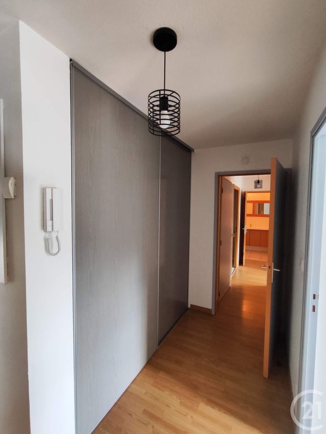 Appartement T3 &agrave; louer - 3 pi&egrave;ces - 67,40 m2 - Foix - 09 - MIDI-PYRENEES
